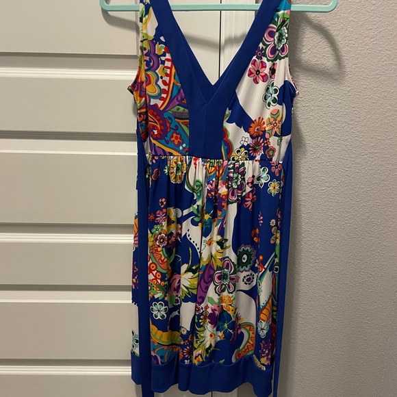 Beautiful Royal Blue and White Dress with Floral Print Design - Picture 4 of 5